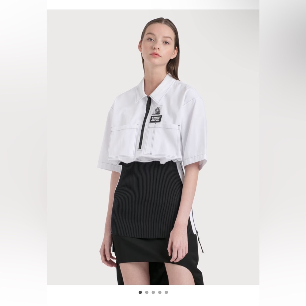 Burberry Short-Sleeve Rib Knit Detail
Cotton Oversized Shirt - Picture 5 of 14
